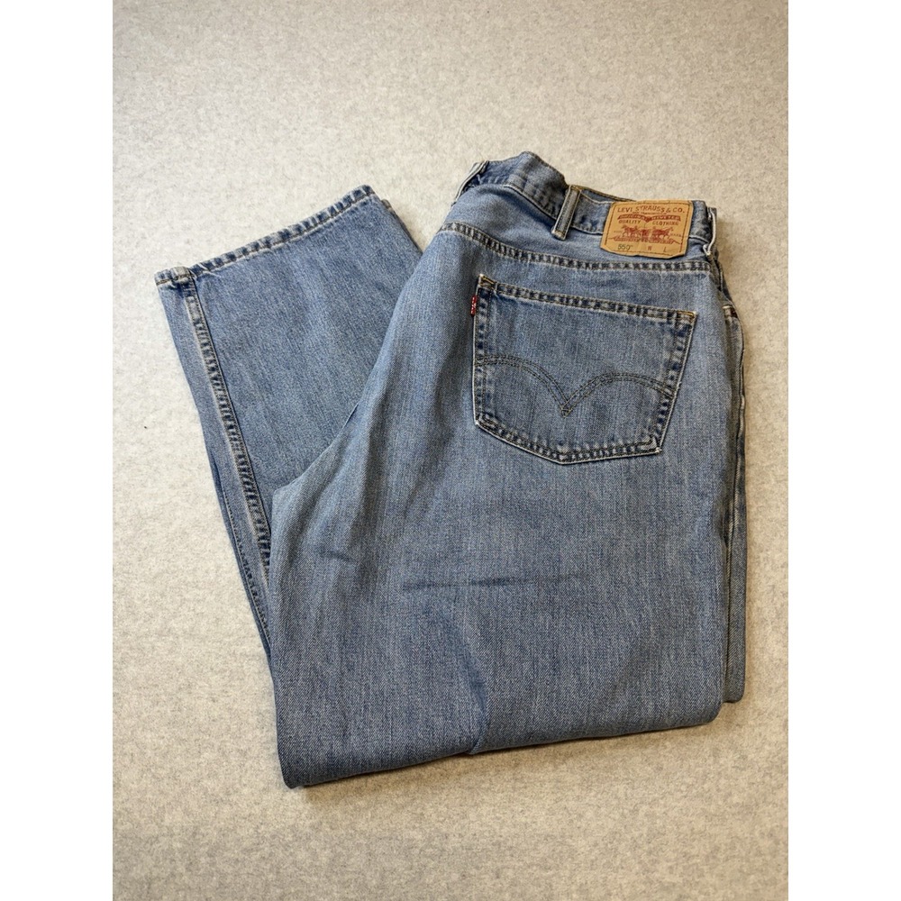 Levi's 550 jeans men's 44x30 relaxed fit blue denim pants retro